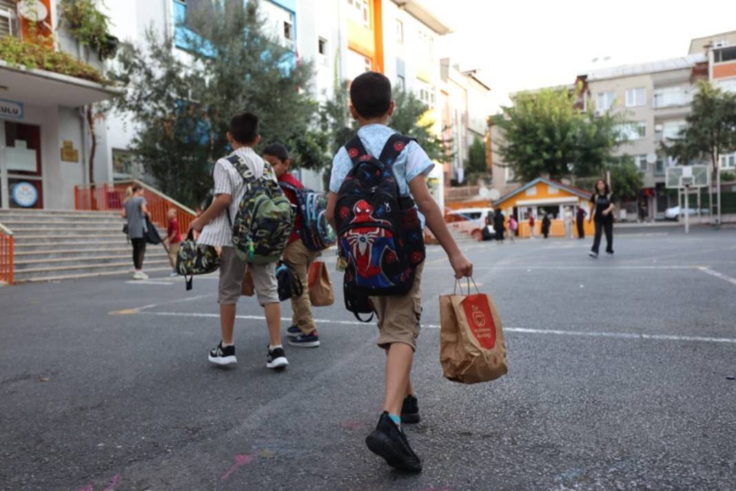 O belediye ilkokul öğrencilerine okulda yemek veriyor! Binlerce öğrenciye müjde: Kimlerin yararlanacağı belli oldu 3